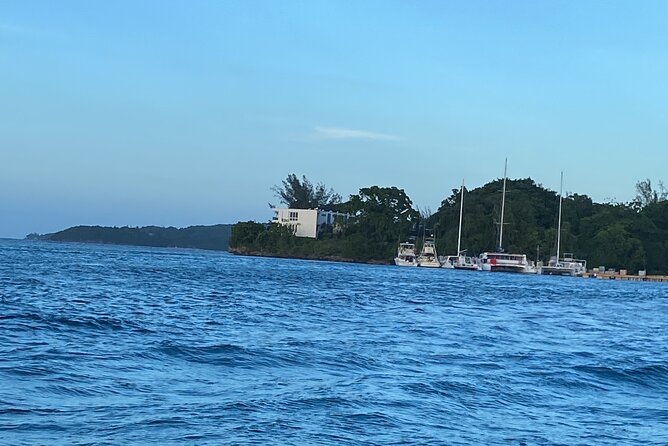 4 Hours Party Boat Catamaran Cruise in Negril - Deep-sea snorkeling and time in the water