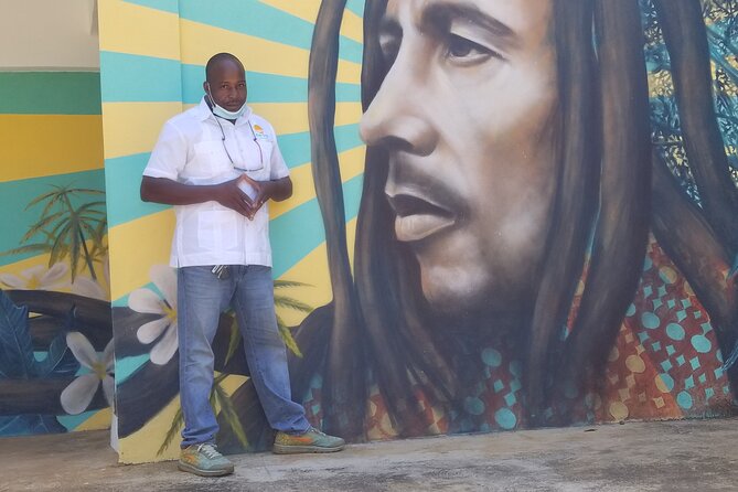 6. Bob Marley 9miles/Dunn's River Private Tour(420 Friendly)final resting place - Nine Mile and Bob Marley’s final resting place