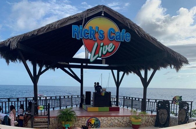 7 Mile Beach and Rick's Cafe in Negril from Montego Bay Private Tour - Should you book this tour?