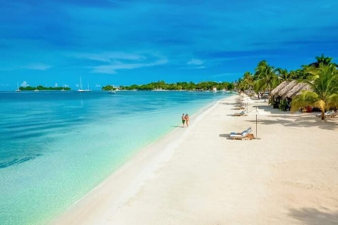 7 Mile Beach and Rick's Cafe in Negril from Montego Bay Private Tour - Two hours on Seven Mile Beach