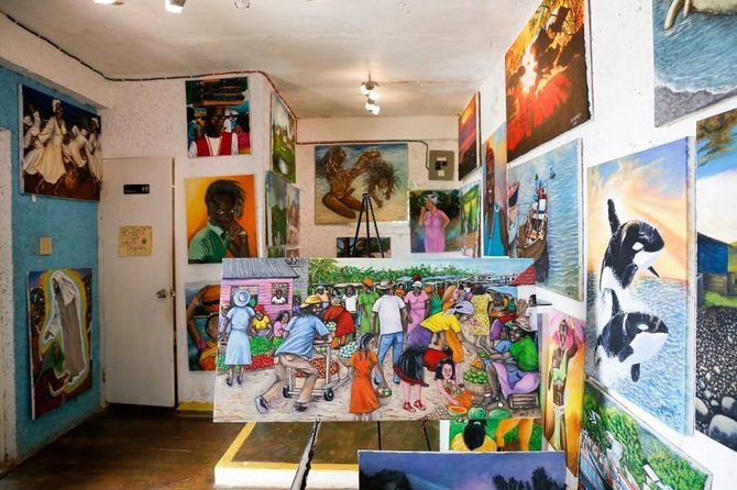 Ahhh Ras Natango Gallery and Garden Private Transfer - A hillside garden with a personal story