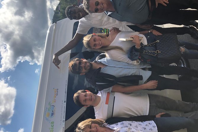 Airport MBJ Round Trip Transfers, to Montego Bay Airbnb & Resorts - The driver experience and conversation