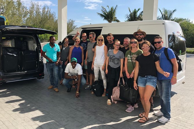 Airport MBJ Round Trip Transfers, to Montego Bay Airbnb & Resorts - Cancellation and timing details