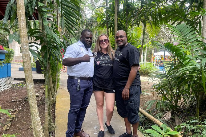 Airport Pickup, Dropoff to any Resort or Airbnb in Montego Bay - What the vehicle offers during the short trip