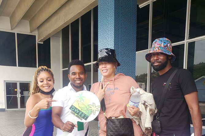 Airport Transfer Montego Bay: Riu Montego / Reggae / Palace - Leaving Sangster International Airport with less fuss