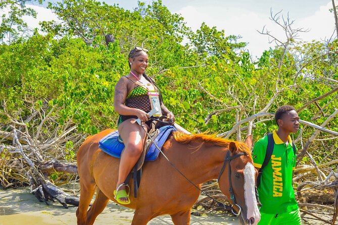Bamboo Rafting and Horseback Riding Tour Montego Bay Jamaica - The strongest parts, and the weak spot