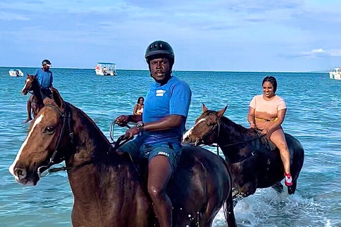 Bamboo Rafting, Dunns River , Zipline And Horseback Ride Combo - Bamboo rafting on the White River