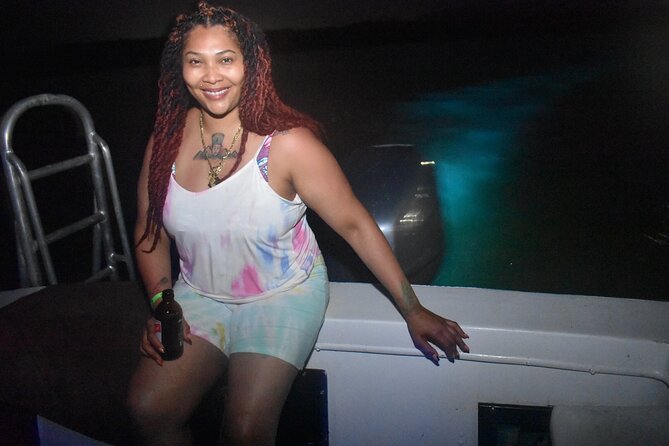 Bioluminescent Lagoon Tour: Night Swimming and Liming in Jamaica - Who should book this experience?