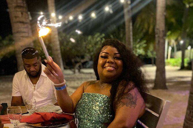 Birthday Dinner On Beach In Montego Bay Jamaica - What the décor and coordination add