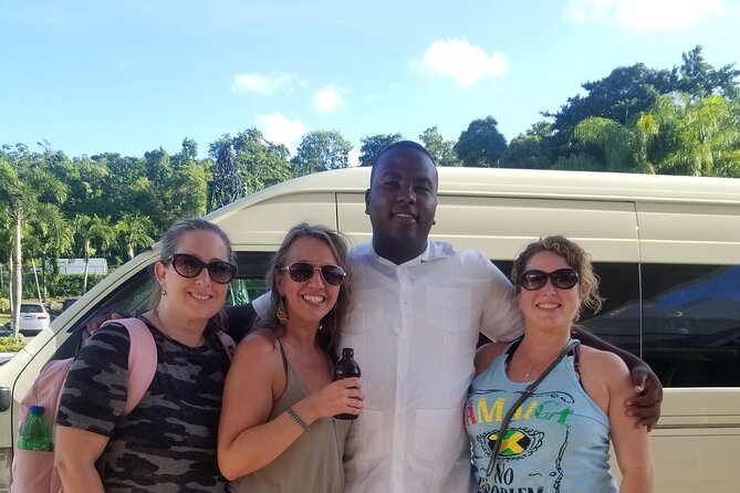 Blue Hole Day Trip with Admission and Guided Tour from Montego Bay - What the one-hour stop is really like