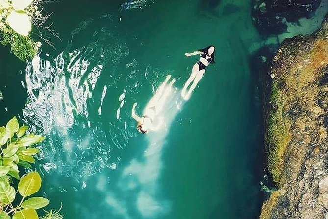 Blue Hole Mineral Spring and Ricks Cafe Private Tour - Two Jamaican Favorites in One Long Day