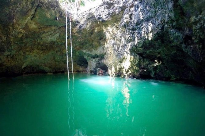 Blue Hole Mineral Spring and Ricks Cafe Private Tour - Blue Hole Mineral Spring: Swim, Jump, or Take It Easy