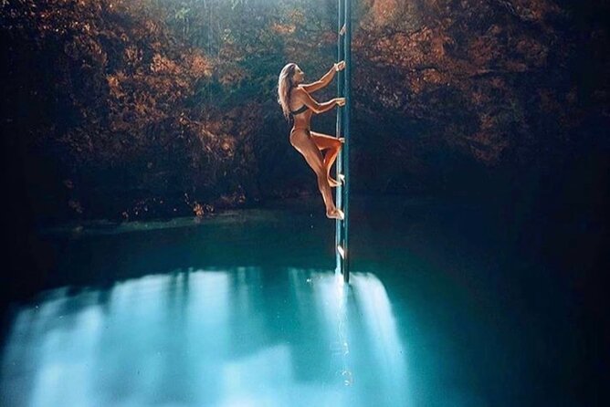 Blue Hole Mineral Swim, Negril Ricks Cafe, & Herb Farm Combo Tour - A six-hour route through Negril’s best-known sights