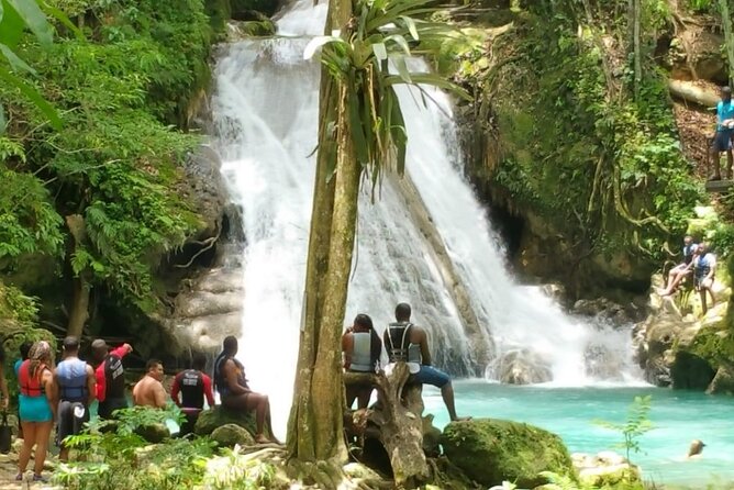 Blue Hole/Secert falls and Dunns River Combo Tour - Blue Hole and Secret Falls: your longest stop