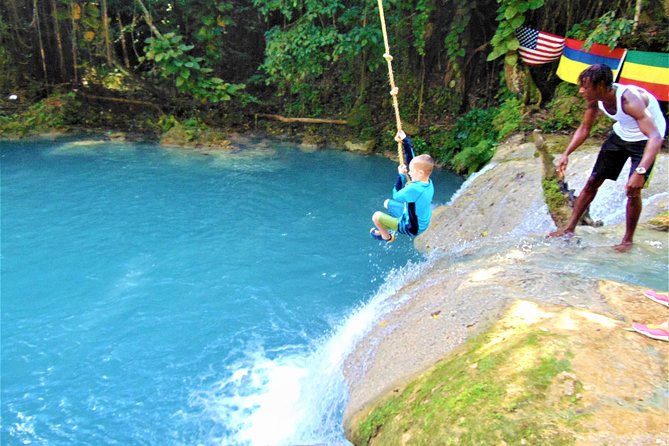 Blue Hole, Secret Falls, and Dunn's River Falls Combo Day-Trip - What to pack for the waterfalls