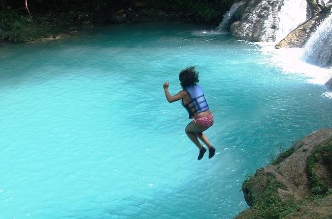 Blue Hole Secret Falls Excursions Best Water Falls in Jamaica - The Guides and the Personal Touch