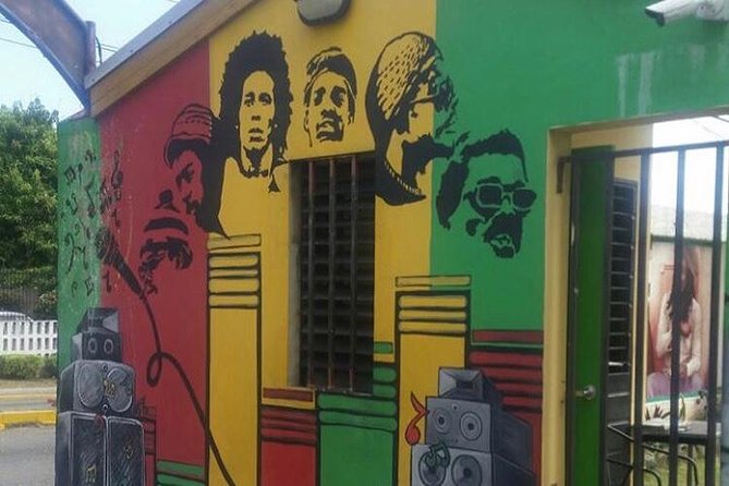Bob Marley Museum and Devon House Kingston Private Day Tour - The mansion, food, and ice cream at Devon House