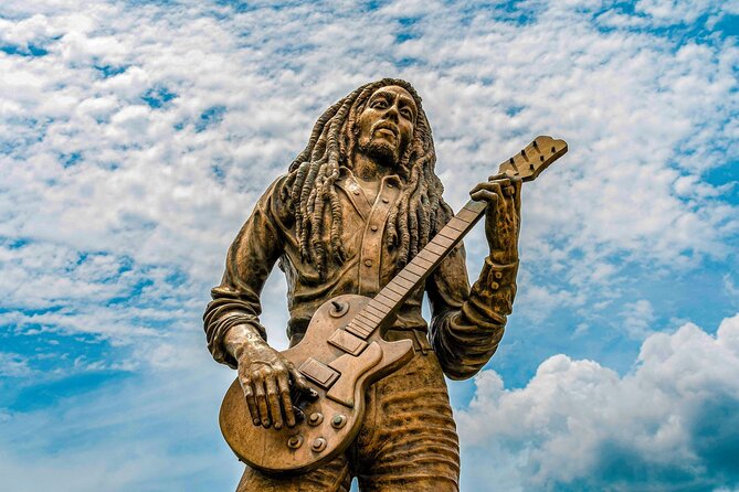 Bob Marley Nine Mile Birthplace and Mausoleum - The mausoleum and Marley family memorial