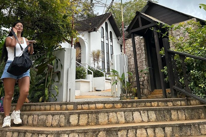 Bob Marley's Nine Mile Tour with Admission from Montego Bay - What the $188 price includes