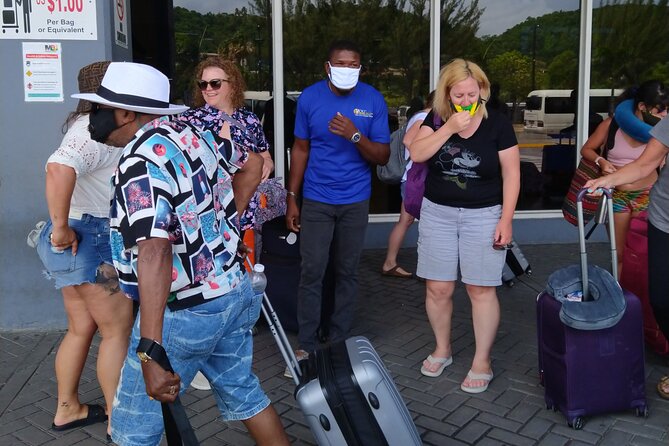Breathless & Secrets Airport Transfer - The airport meeting and arrival process