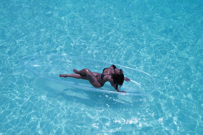 Clear Kayak Drone Video & Photoshoot in Montego Bay - Posing help makes a real difference