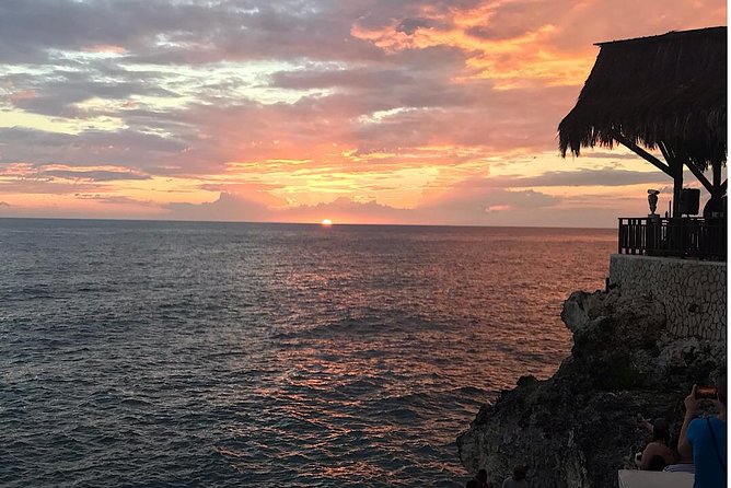 Day Tour Negril Beach & Ricks Cafe - Timing, weather, and what to pack