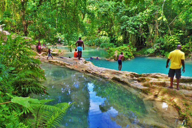 Dunn's River and Blue Hole with lunch combo from Montego Bay - How the schedule affects the experience