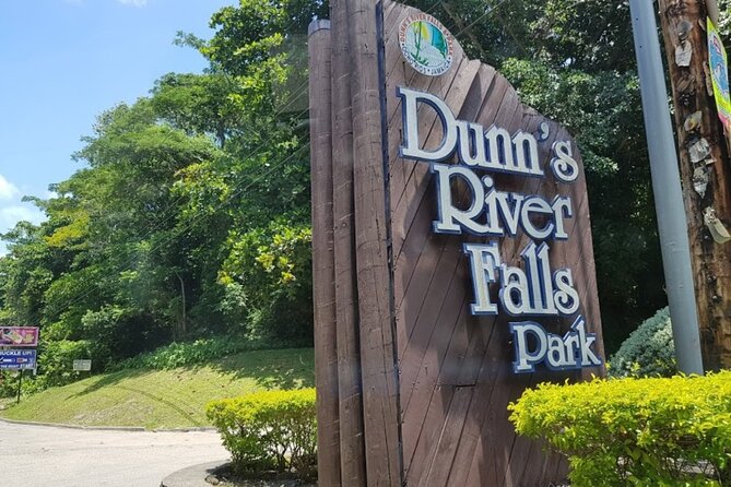 Dunn's River Fall's - Dunn’s River Falls is a climb, not just a photo stop