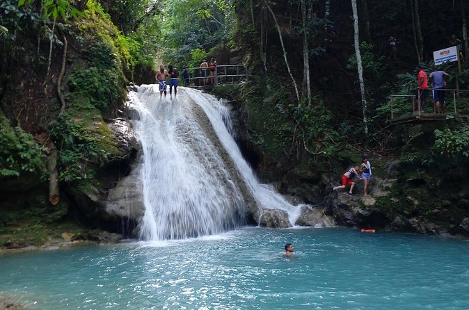 Dunn's River Falls - Timing, weather, and practical planning