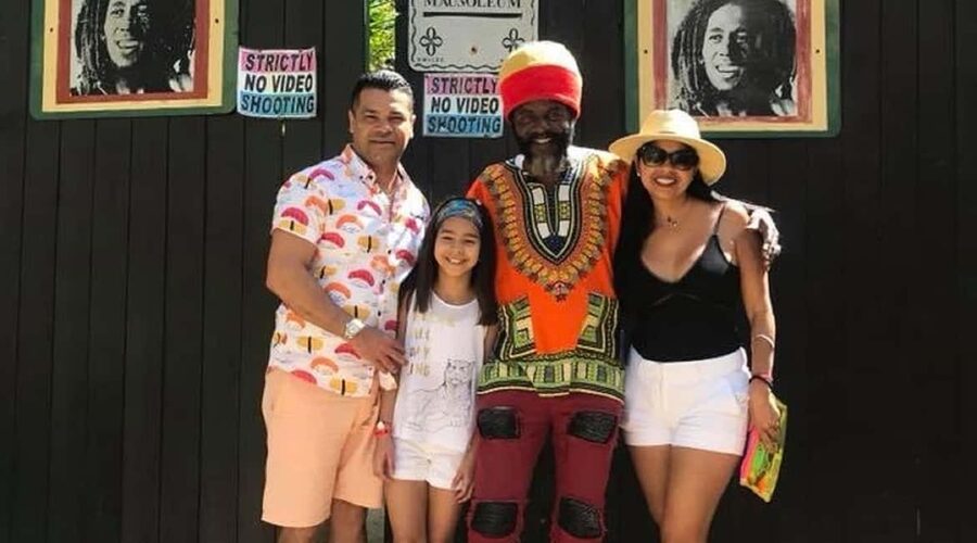 Dunn's River Falls and Bob Marley Mausoleum Tour - Key points at a glance
