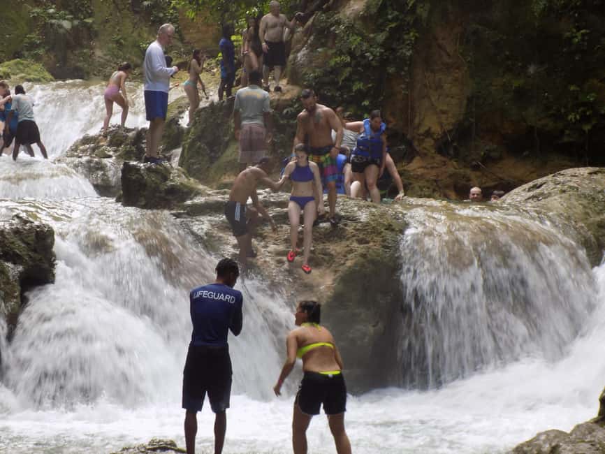 Dunn's River Falls and Bob Marley Mausoleum Tour - Choosing between the climb and the boardwalk