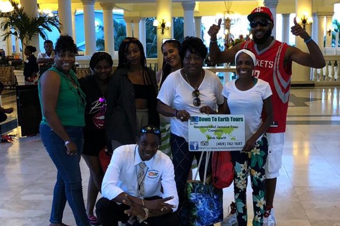 Dunn's River Falls and Jamaica Sightseeing Private Tour - Lunch, shopping, and the ride back
