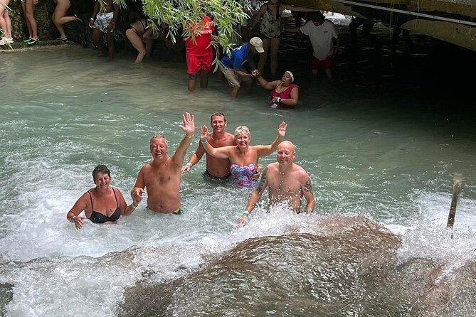 Dunn's River Falls Climb and Beach Include Entry Fee (ᵔᵕᵔ) - Who will enjoy this outing most