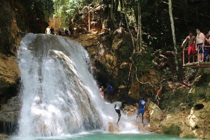 Dunns River Falls and Blue Hole Ocho Rios - Blue Hole Ocho Rios: pools, ropes, and jungle water