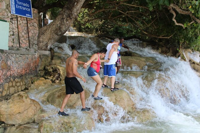 Dunns River Falls Half Day Private Tour Including Entry Fee. - Getting through the entrance