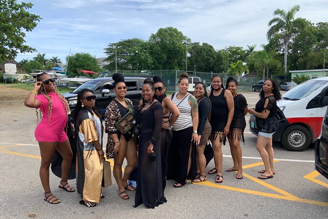 EXCLUSIVE AIRPORT / CRUISE PORT TRANSFER 1-4 Pax - A simple way to get from Montego Bay Airport