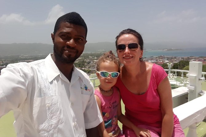 Explore Montego Bay Private Highlight Tour from Montego Bay - Hi-lite Cafe and the view toward the airport