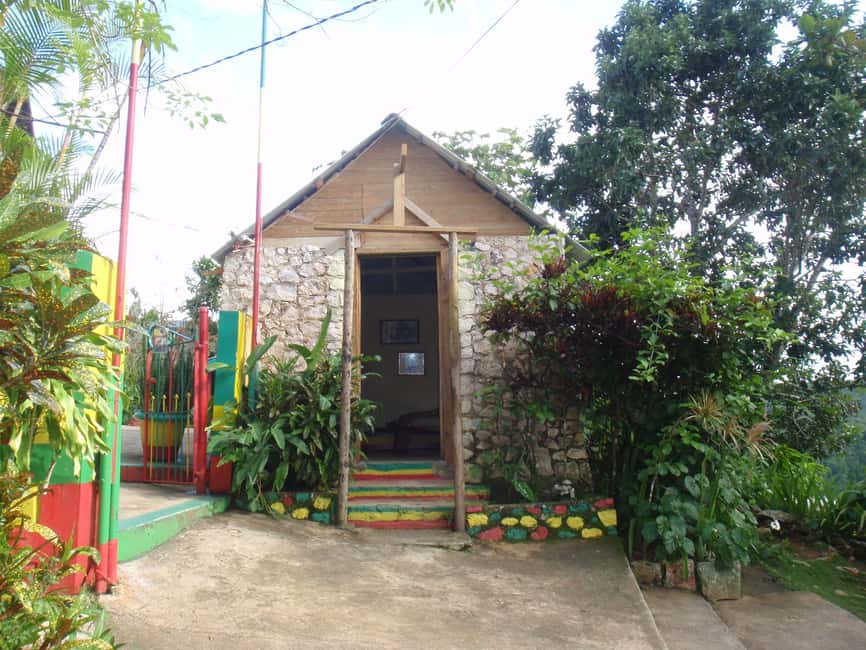 From Montego Bay: The Bob Marley Guided Tour of Nine Mile - Arriving in Bob Marley’s Nine Mile