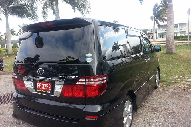 Grand Palladium Airport Transfer - A Private Ride That Fits Small and Large Groups