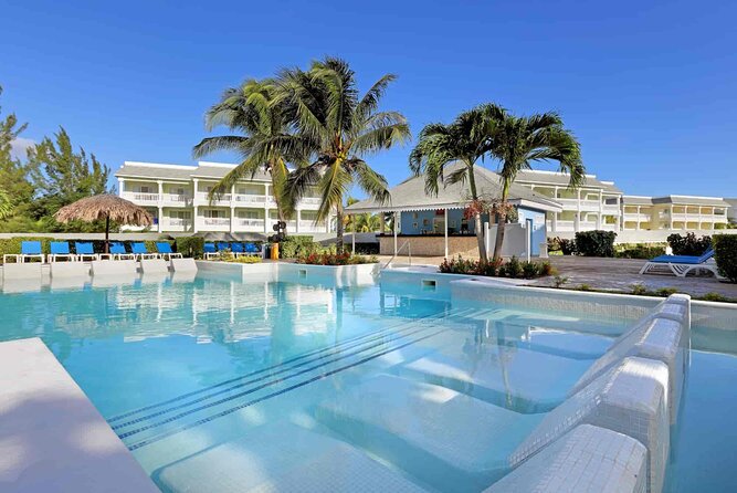 Grand Palladium and Lady Hamilton Private Airport Transfer - Key points at a glance