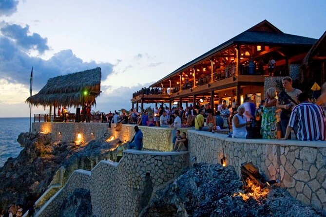 Half-Day Private Guided Ricks Café & Negril Seven Mile Beach Tour - How the guides shape the day