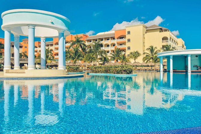 Iberostar Rose Hall Private Airport Transfer - The 25-minute journey to Iberostar Rose Hall