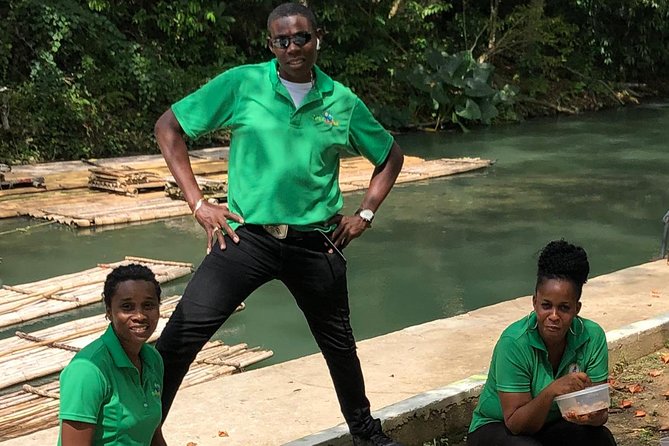 Jamaica Martha Brae River Rafting/Dunn’s River Falls Private Tour - What the private vehicle adds