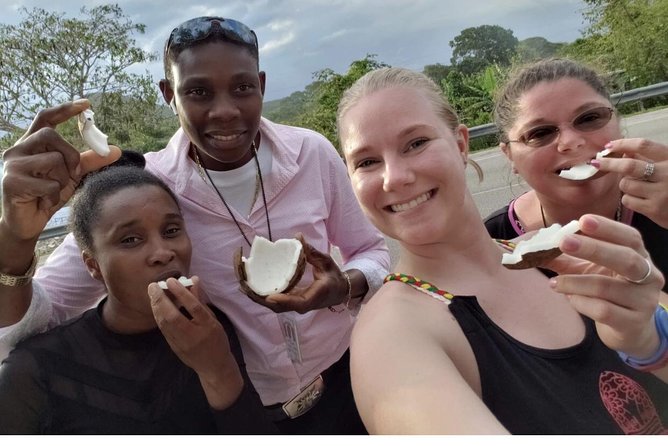 Jamaica Martha Brae River Rafting/Dunn’s River Falls Private Tour - The guides can make or break the road time