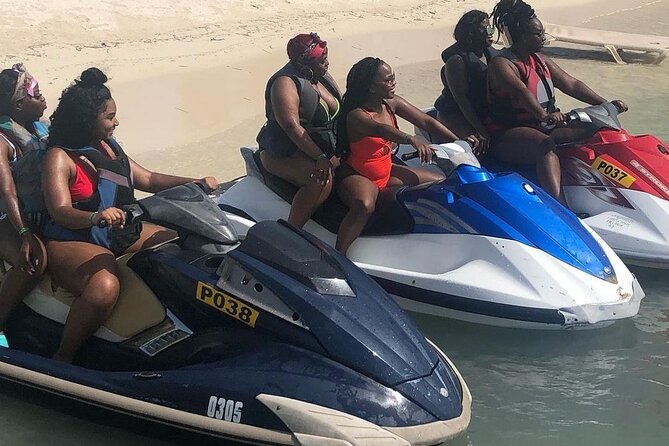 Jet Ski/ Parasailig Water Activity in Montego Bay Jamaica. - How parasailing fits into the booking