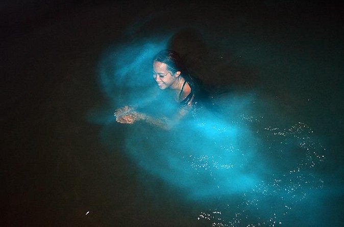 Luminous Lagoon Tour from Montego Bay ( Glistening Waters) - How bright is the glow?