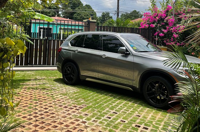 Luxurious Airport Pickup! - From Sangster Airport to Your First Jamaican Stop