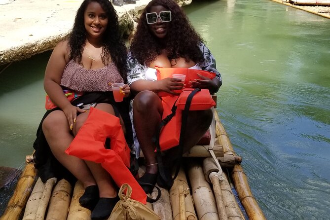 Martha Brae Bamboo River Rafting With Transportation - Why the private format matters