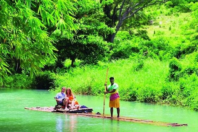 Martha Brae Rafting from Montego Bay - PPP - What the private Montego Bay pickup adds