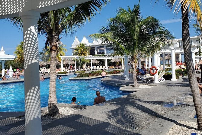 Montego Bay Airport Ja MBJ to Hotels in Montego Bay or Falmouth - Safety, comfort, and small conveniences